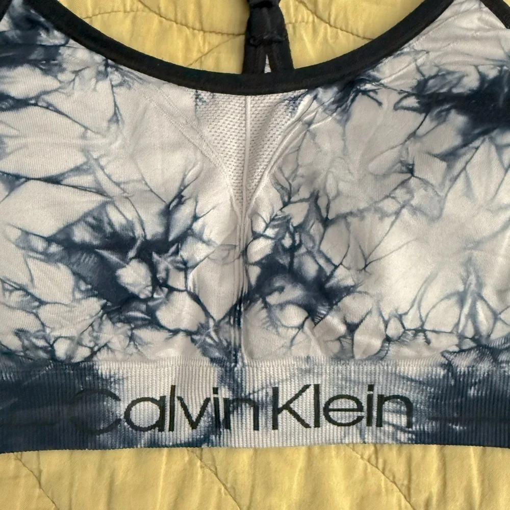 Cute Calvin Klein Sports Bra - Picture 2 of 5